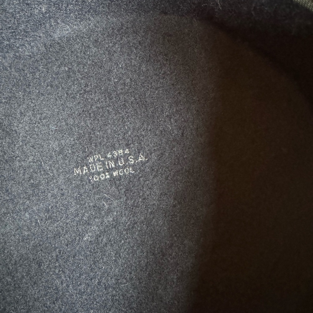 Vintage 100% Wool, Made in USA, Elegant Navy Veil Hat - Picture 6 of 6